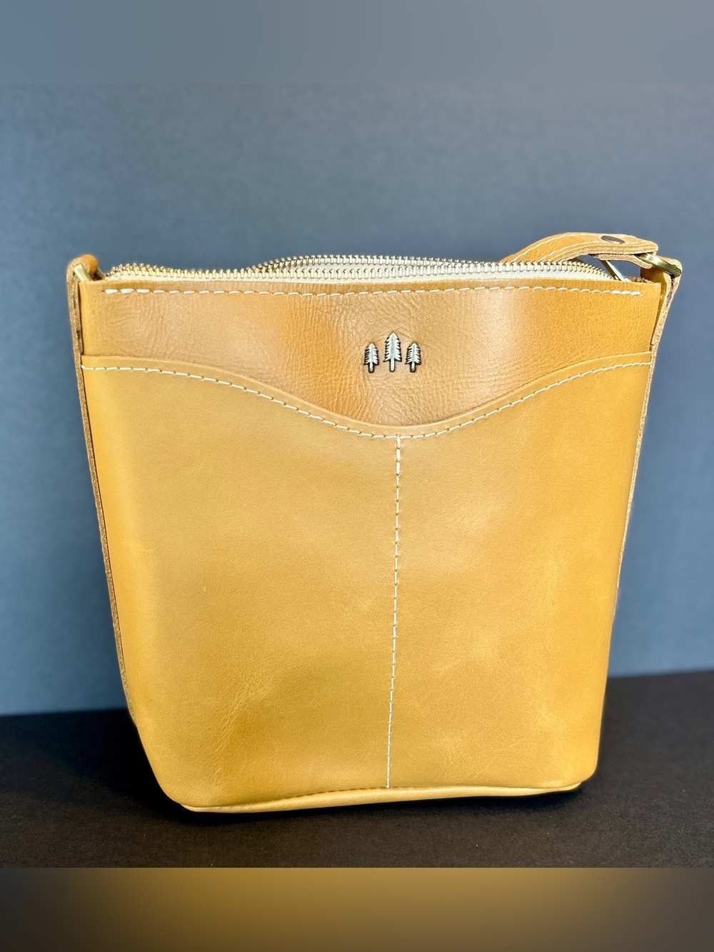 Portland leather goods mango cypress crossbody